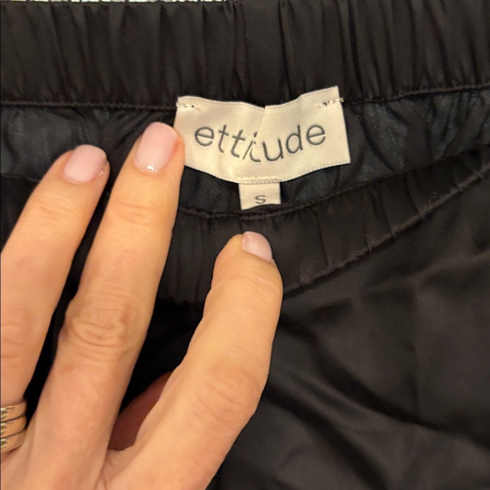 Ettitude Women's luxury lounge Shorties - Picture 2 of 2